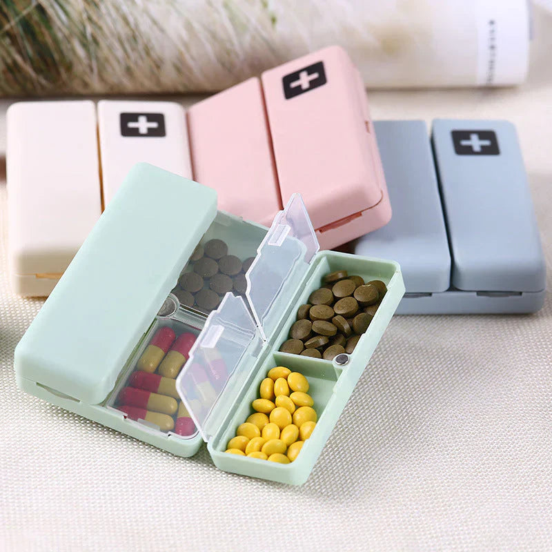 Compact 7 - Day Pillbox for on the Go