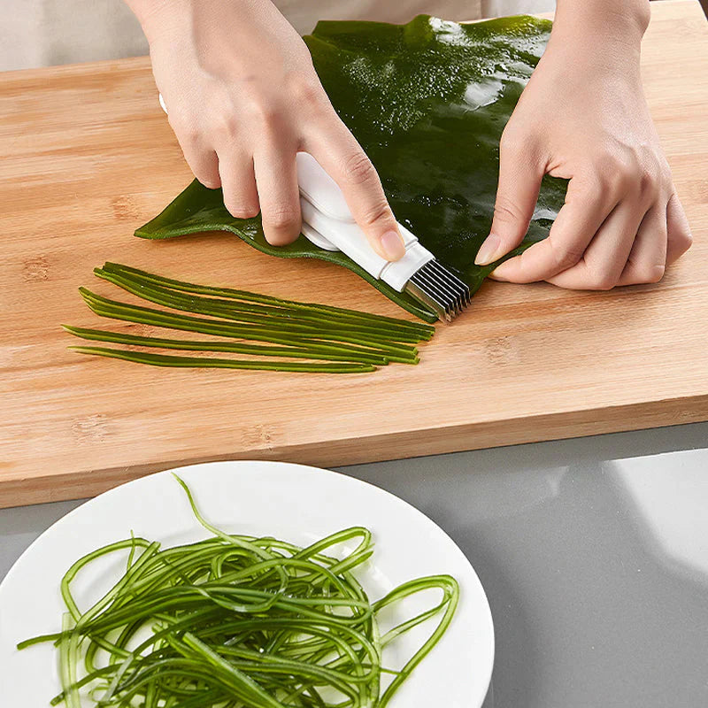 3 - In-1 Rotating Paring Knife with Multifunction