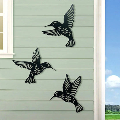 Wall Decoration with Stylish Bird Motifs