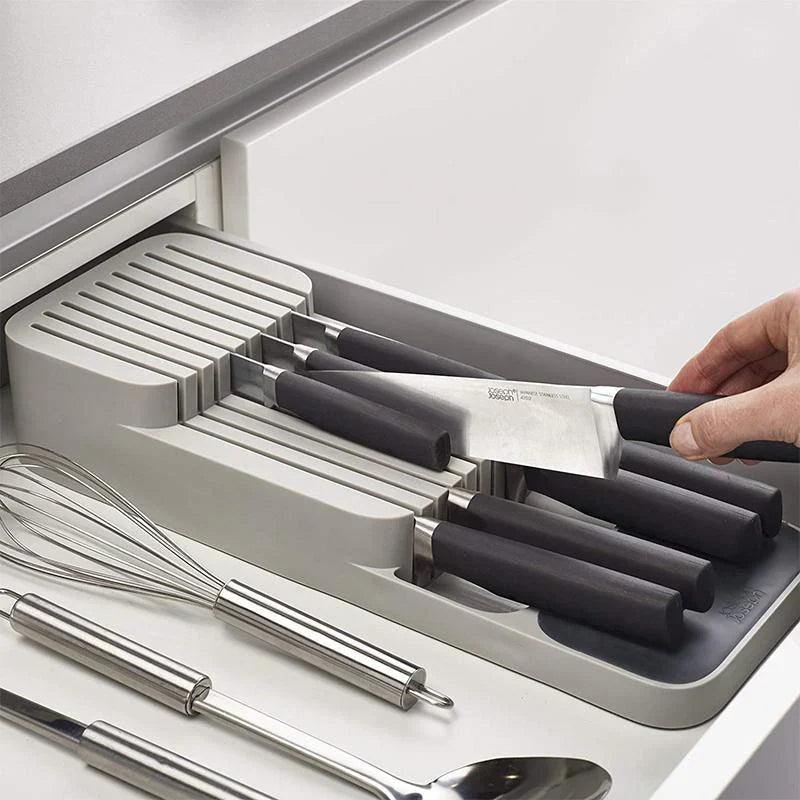 Secure Knife-Set Storage for Kitchen Drawers