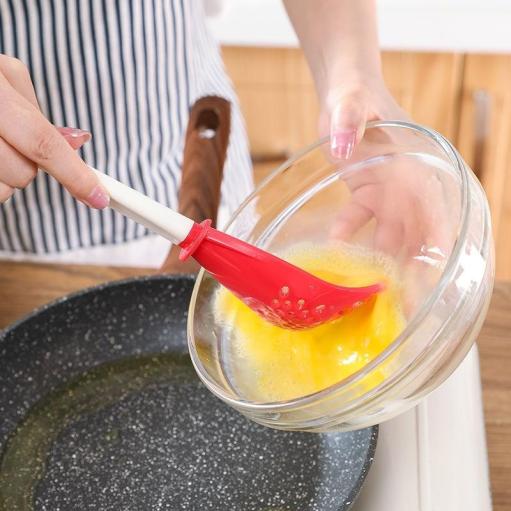 Innovative Sieve Spoon for Versatile Use