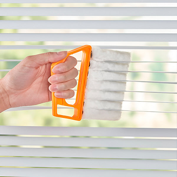Blind Cleaner Made From Microfibre