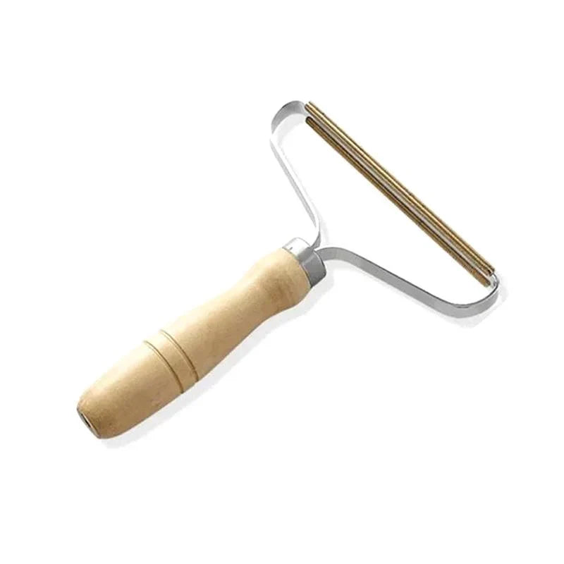 Compact Lint Remover for Clothing and Textiles