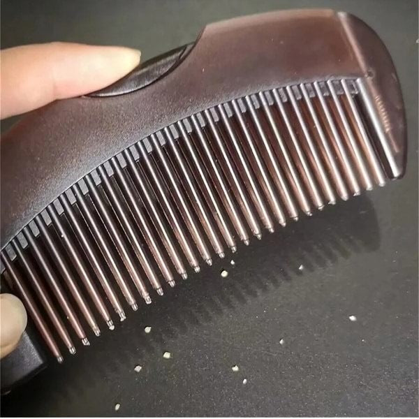 Deep Cleansing Scalp Comb