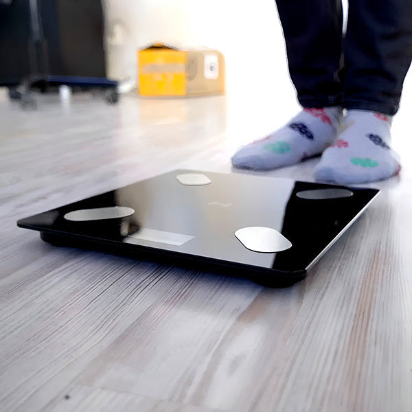 Digital Smart Scales with Body Data Tracking