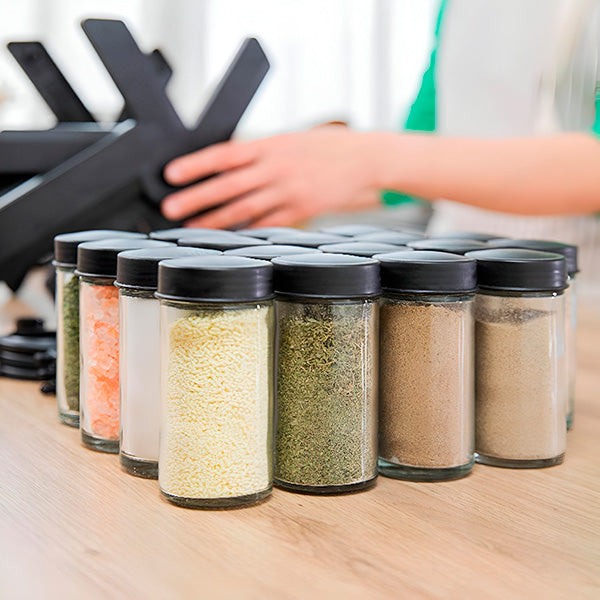 Practical Spice Organiser with Rotating Function