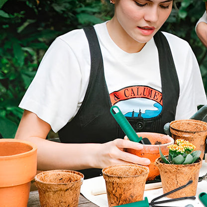 Garden Set in a Compact Design