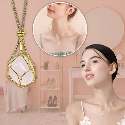 Luxurious Necklace with Crystal