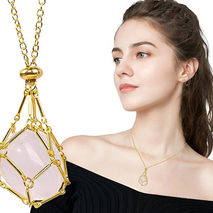 Luxurious Necklace with Crystal