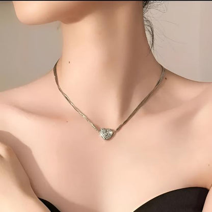 Elegant Magnetic Heart Necklace