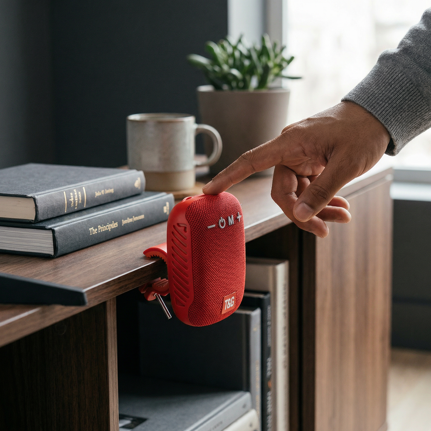 Wireless Bluetooth Speaker – Waterproof & Perfect for Cycling