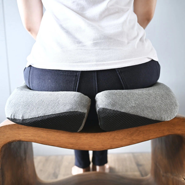 Seat Cushion with Ergonomic Design