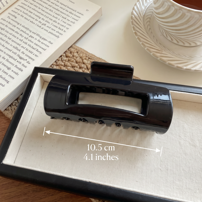 Soft Silicone Hair Claw – Gentle Hold & All-Day Comfort