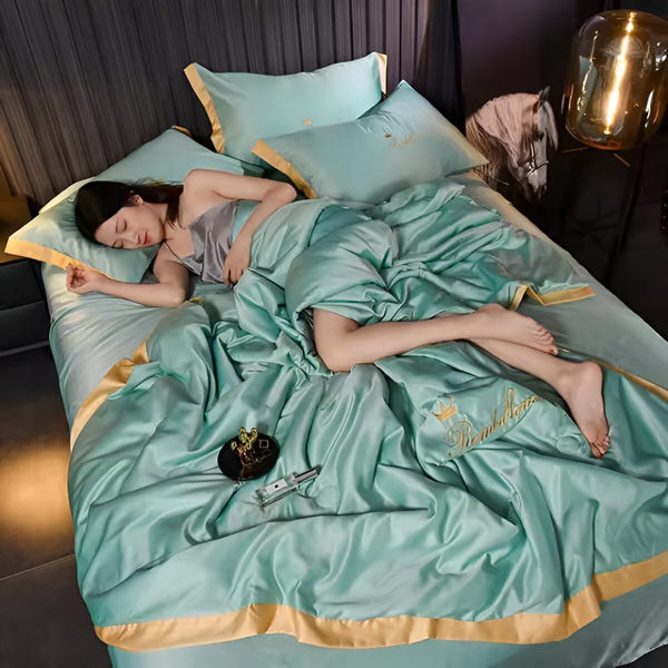 Luxurious Satin Duvet (150x200 Cm)