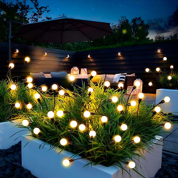 Solar Garden Light with 6 Light Bulbs