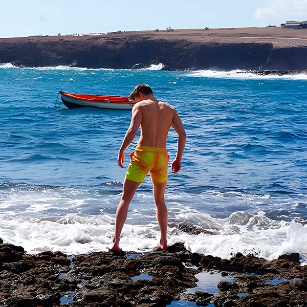 Swimming Trunks with Colour - Changing Effect